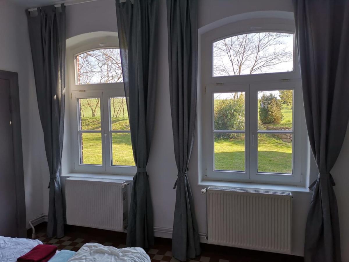 Gutshaus Thorstorf Fewo Wismar Екстериор снимка